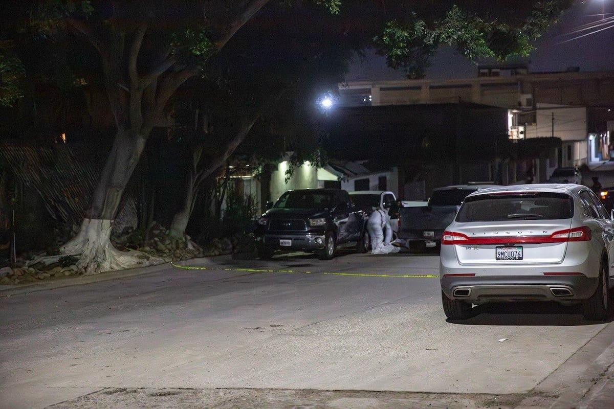 Un hombre de 45 años fue asesinado a balazos tras un altercado por la instalación de cámaras de vigilancia; el agresor logró huir. Foto: Border Zoom