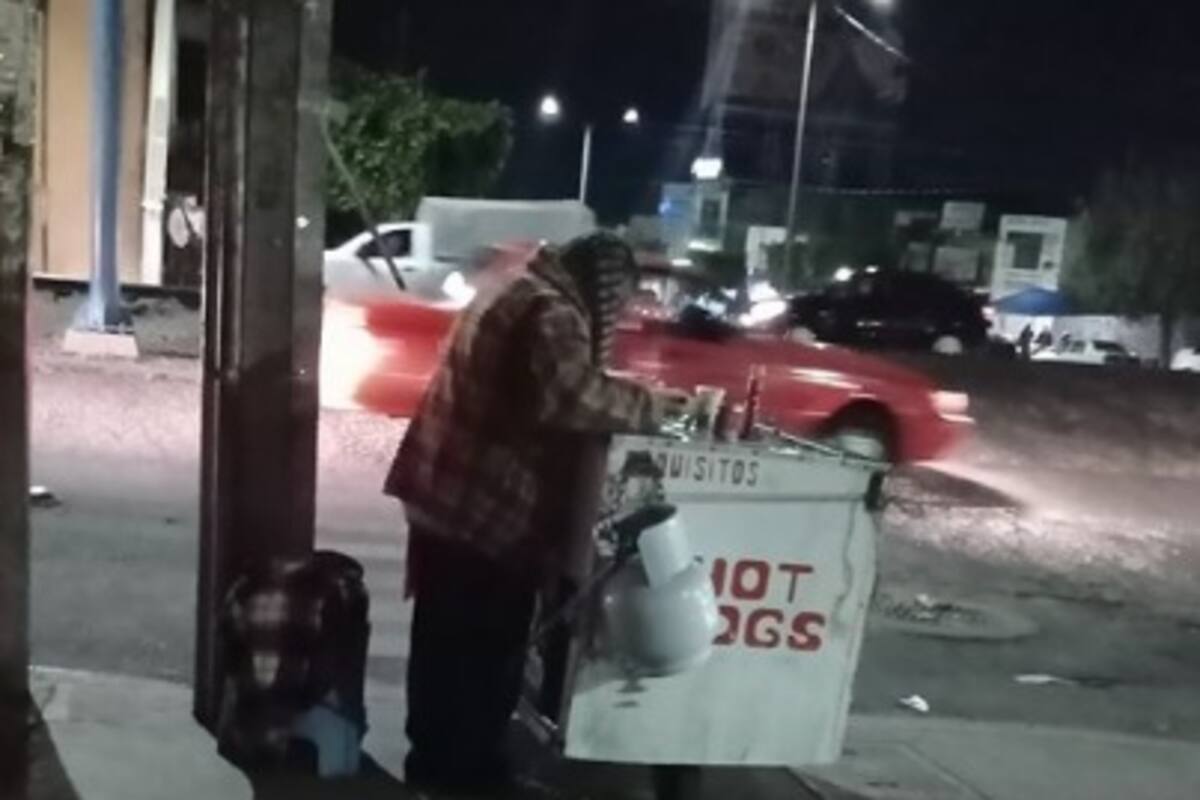 VIDEO: Abuelo no tenía clientes en su puesto, lo publican en Facebook y se viraliza