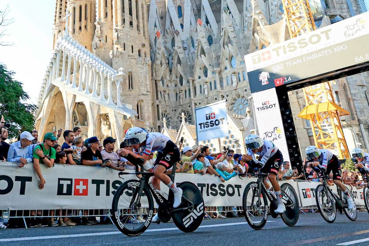 Isaac del Toro hace historia en su debut en Tour de France 2026