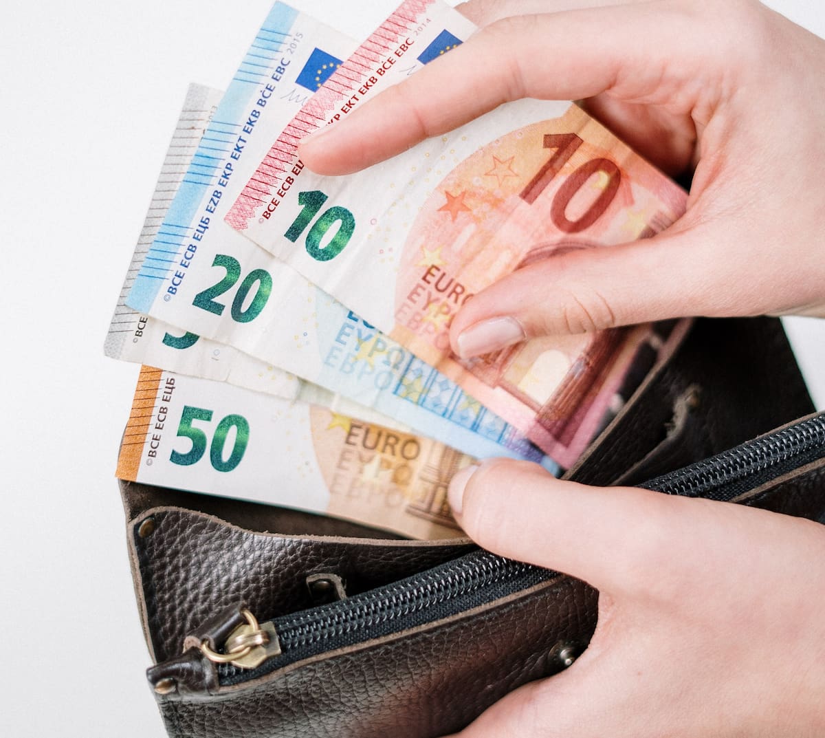 El crédito de Fonacot presta hasta 4 meses del sueldo, pero se evalúan varios aspectos para determinar el monto máximo que prestará