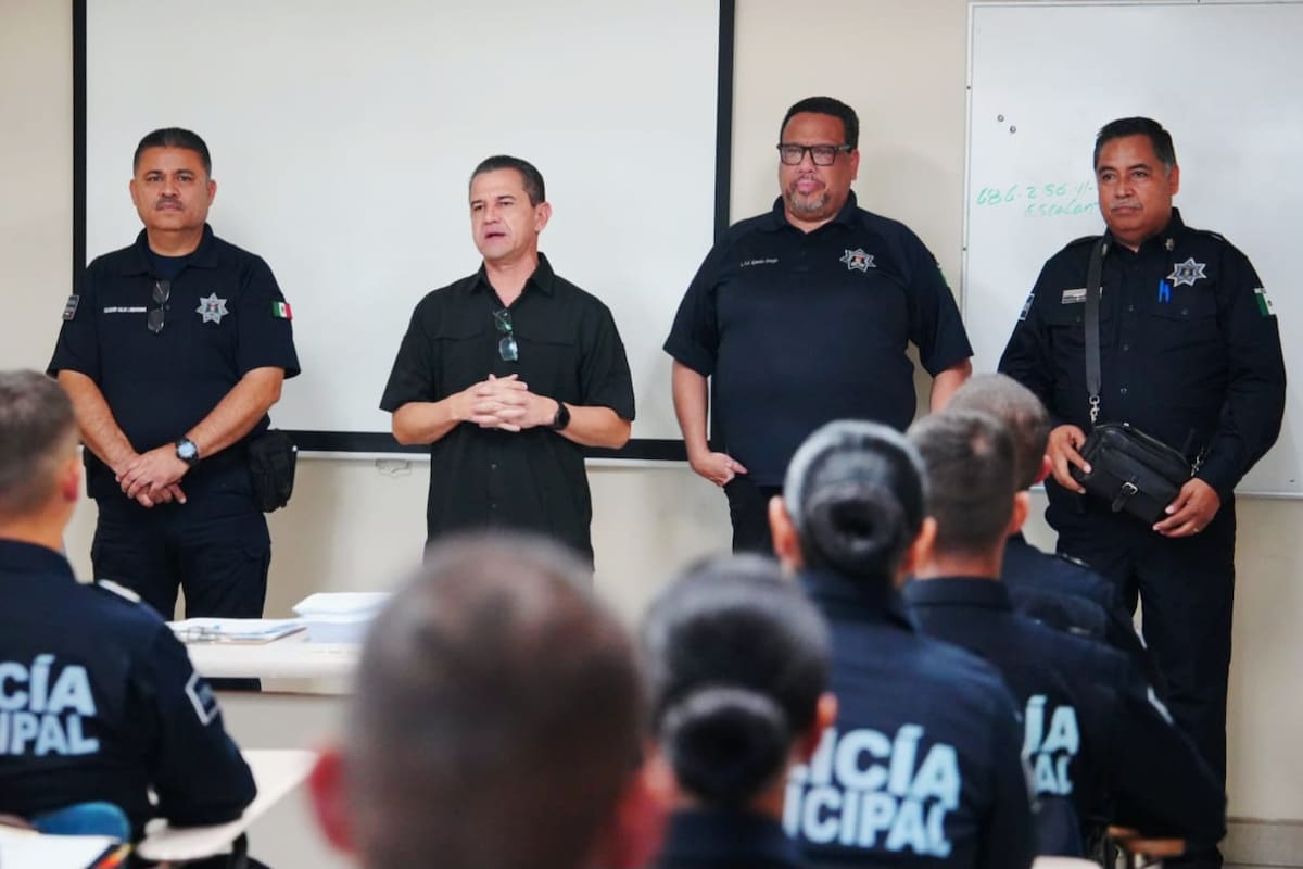 Mexicali suma 24 nuevos agentes a la Policía Municipal
