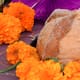 Panaderías mexicanas esperan vender 1,034 millones de pesos en pan de muerto durante 2026, con precios que subirán 2% frente al año pasado y nuevas opciones para los consumidores