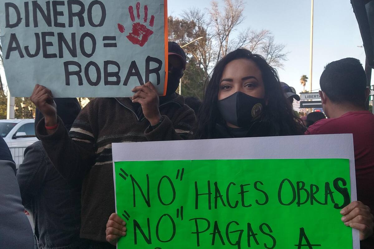 Reciben al Presidente con diversas peticiones ciudadanos de Tecate