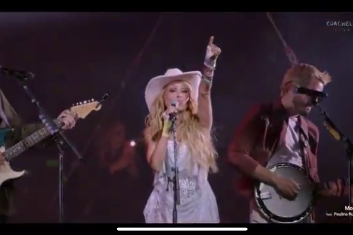 Paulina Rubio sorprende como invitada especial de Morat en Coachella 2026