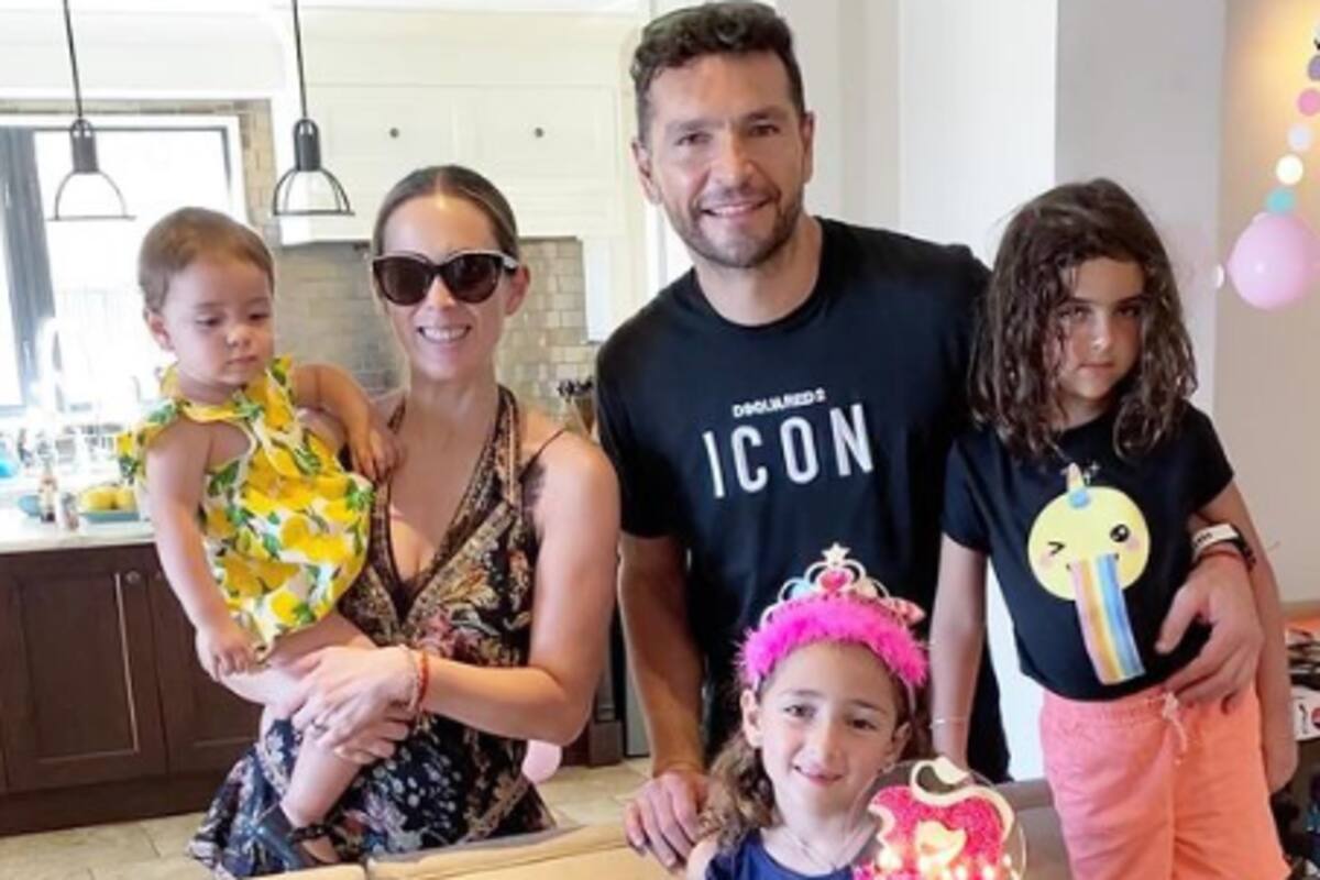Hijas de Jacqueline Bracamontes celebran cumpleaños de su mamá con emotivo cuento