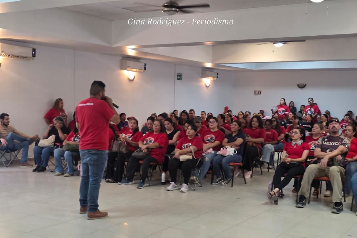 Maestros advierten que podrían iniciar el próximo ciclo escolar sin clases en SLRC