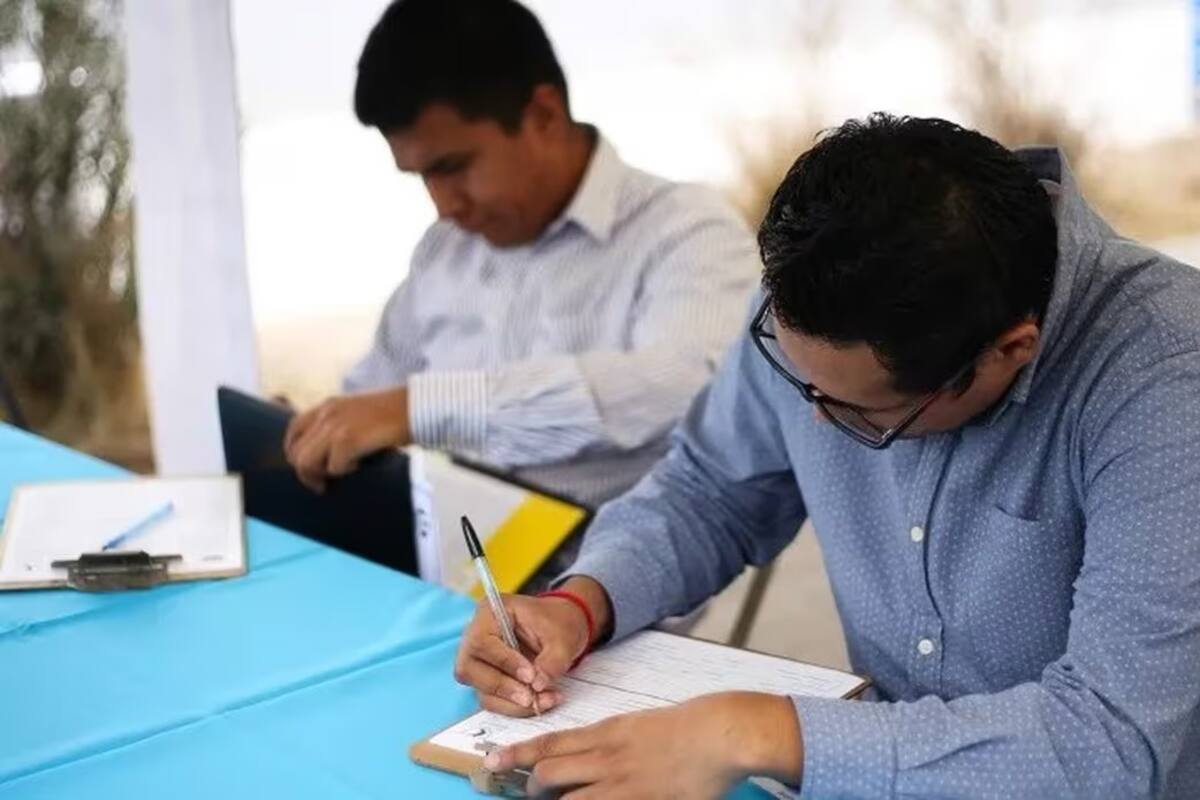 Poco más del 40% de asistentes a ferias de empleo logran ser contratados