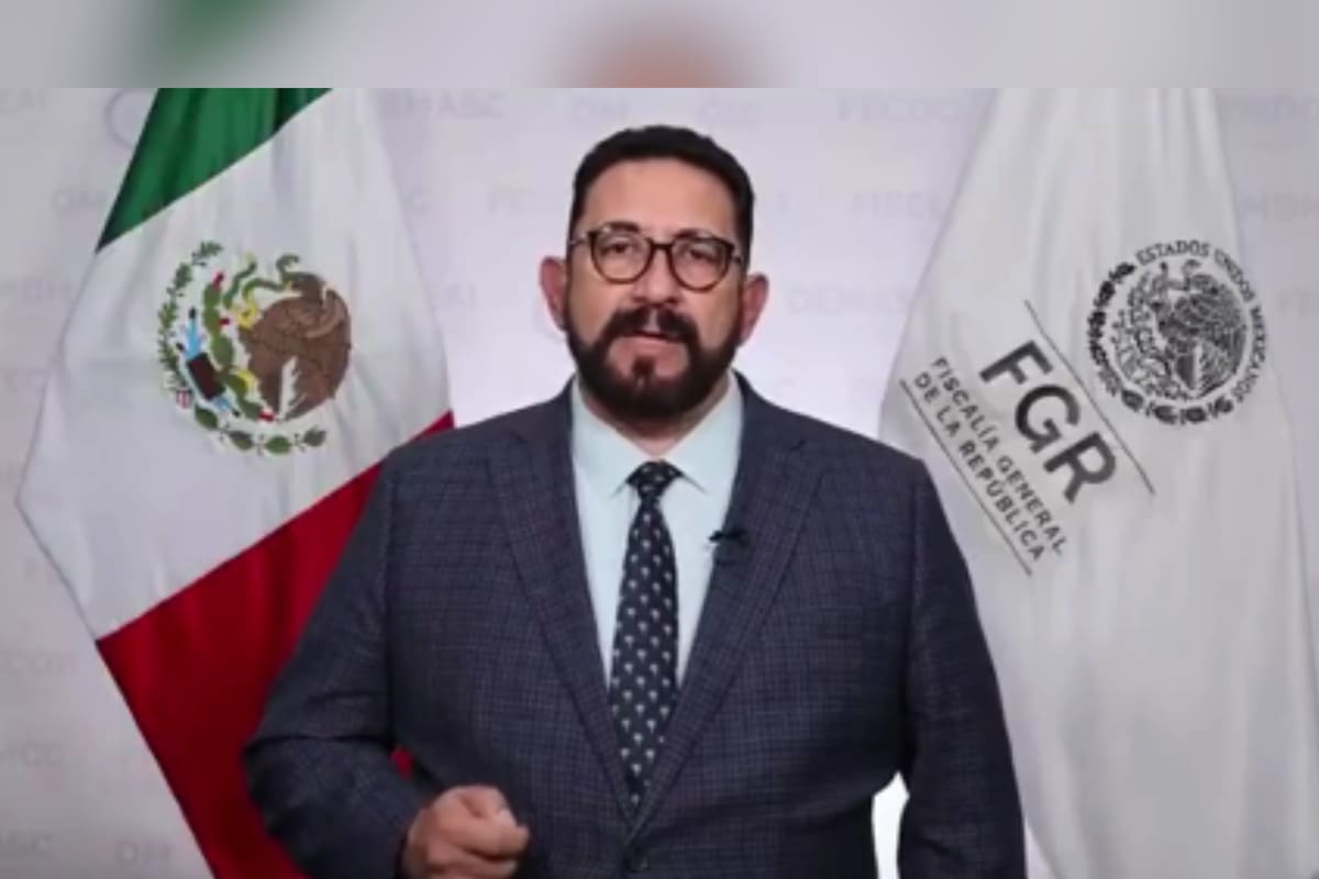 FGR revela que grupos delictivos habrían financiado campañas políticas para colocar o influir en autoridades de ocho municipios de Morelos, lo que derivó en violencia, detenciones de funcionarios y la investigación de un video donde aparecen alcaldes reunidos con un presunto líder criminal