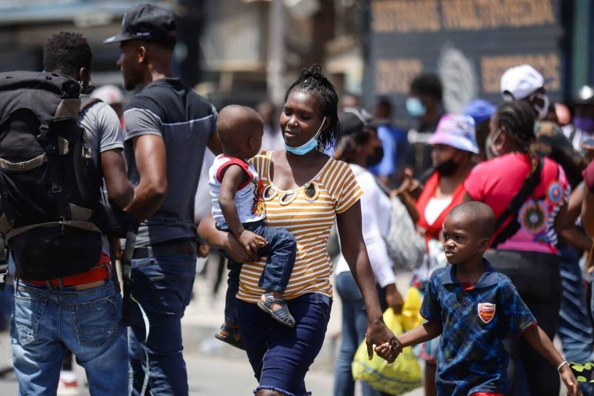 Llegan 400 haitianos a Mexicali