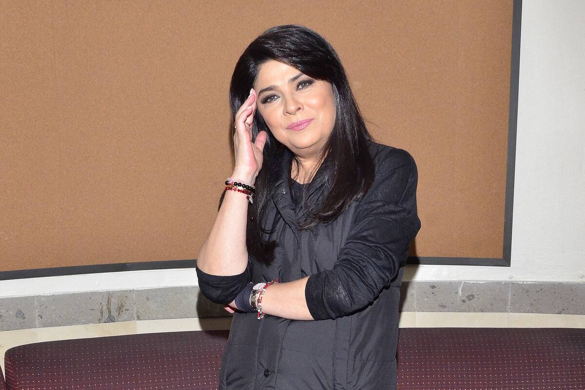 Victoria Ruffo apoya el hecho de que las mujeres puedan usar juguetes sexuales. Foto: Agencia México