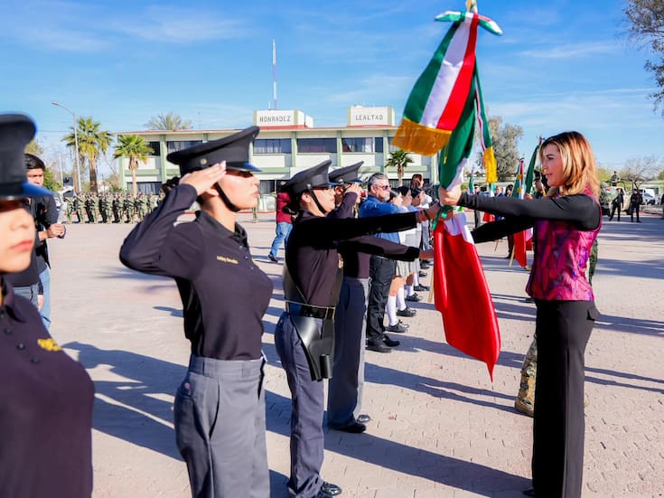 Reconoce gobernadora Marina del Pilar valor y compromiso de las fuerzas armadas al conmemorarse el día de la Bandera de México