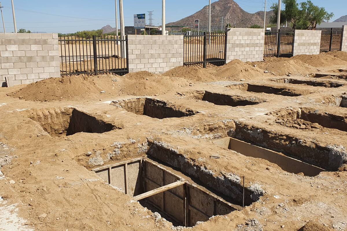 Por saturaciones, siguen trabajando en panteón nuevo de Hermosillo