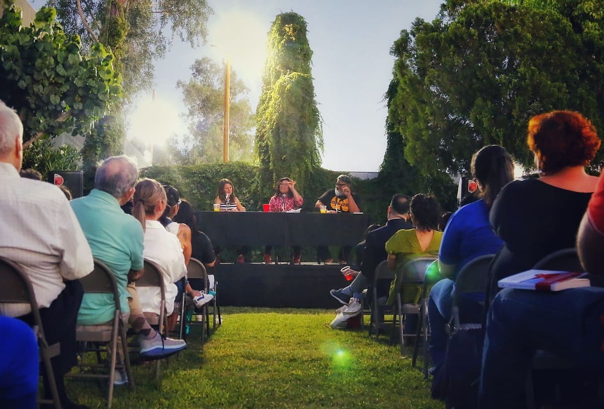 La presentación se realizó en el jardín del Instituto de Investigaciones Culturales Museo de la UABC.│Foto: Saúl Martínez