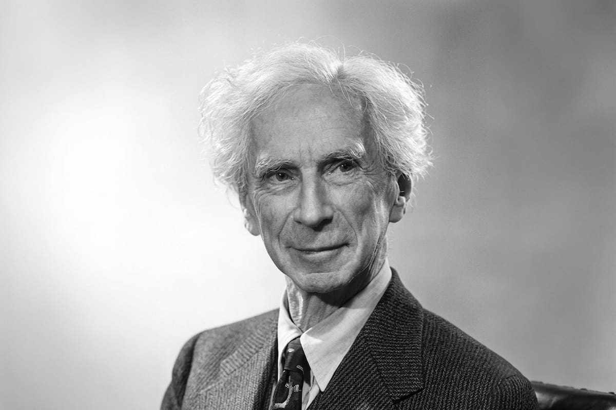 Casi un siglo después, la propuesta de Bertrand Russell de trabajar cuatro horas al día mantiene vigente una pregunta sobre cuánto tiempo de nuestra vida deberíamos dedicar al trabajo y cuánto reservar para vivir