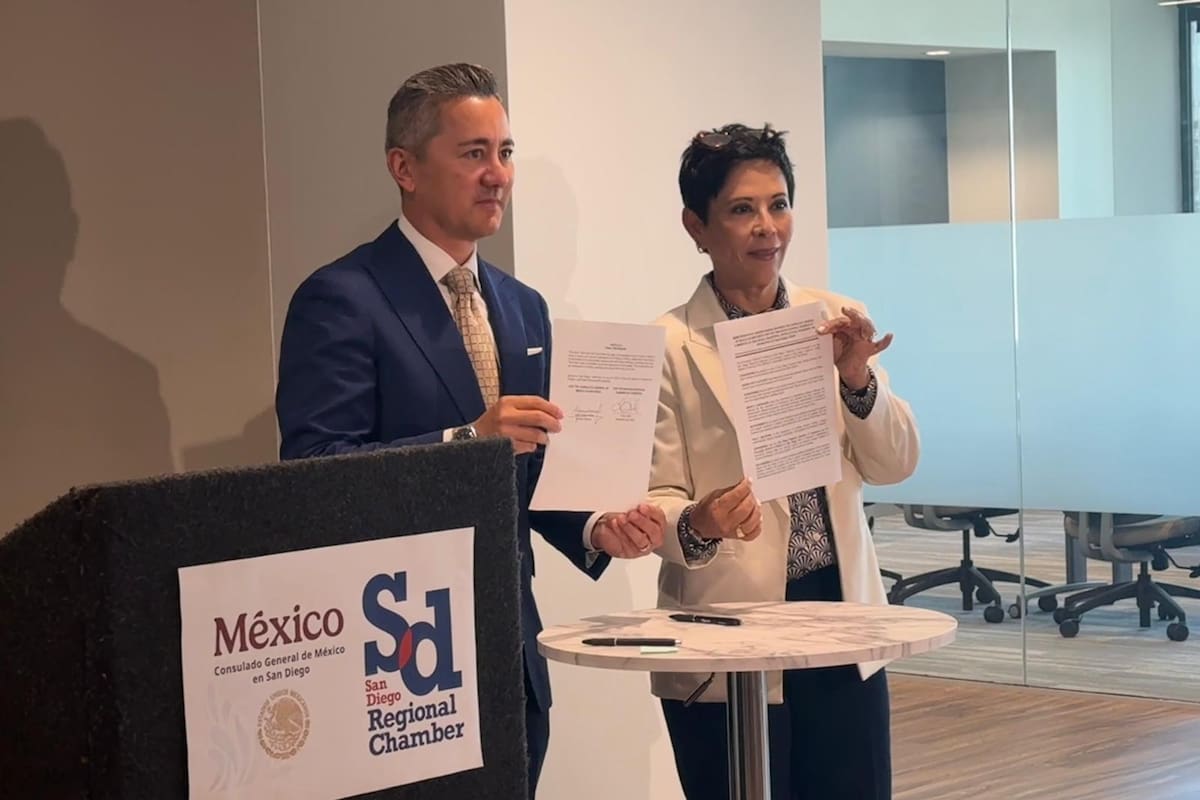 Cámara Regional de Comercio firma acuerdo con Consulado de México en San Diego