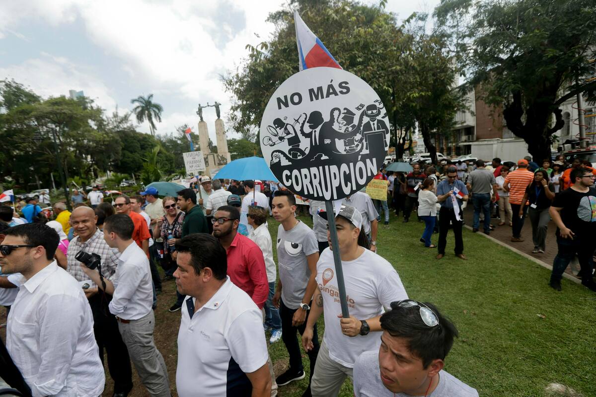 Panameños eligen a presidente luchando contra corrupción