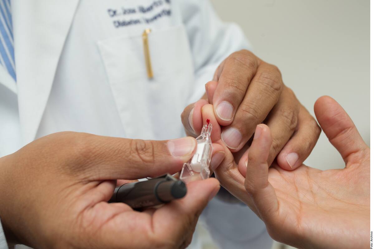 Crean mexicanos método para controlar glucosa y detectar a tiempo daño renal
