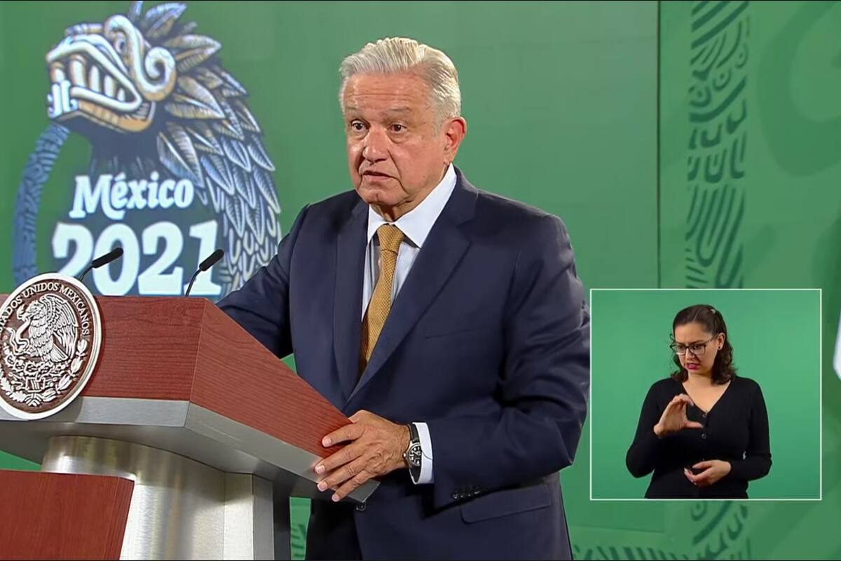 AMLO revela suspensión de funcionario de la SCT en Sonora que se tomaba selfies con candidato en las elecciones pasadas