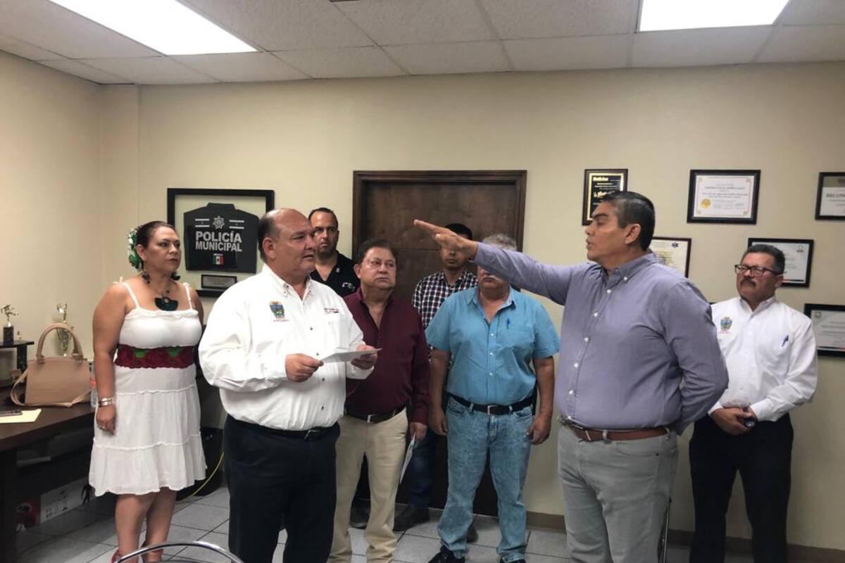 Cambia alcalde de San Luis a Jefe de la Policía