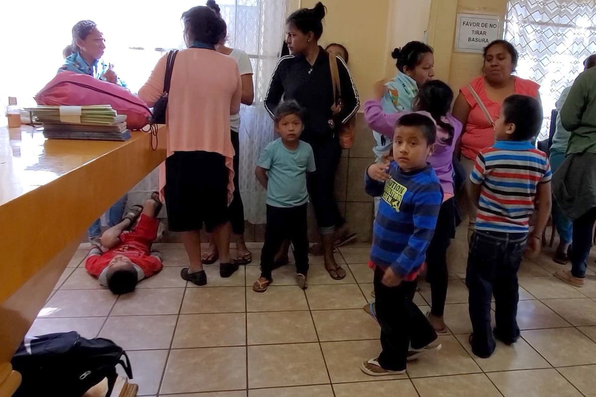 Albergues ya no tienen cupo en Nogales: Obispo