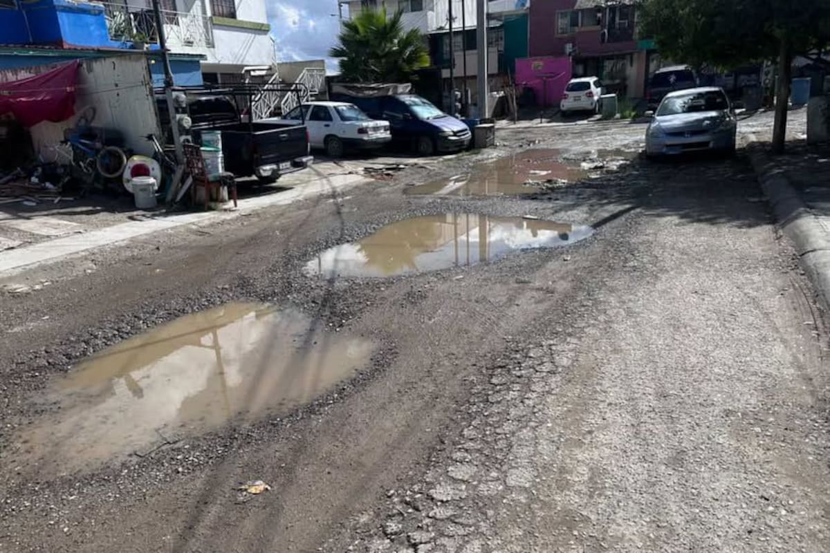Afligen baches en Urbi Villa del Prado 2da sección