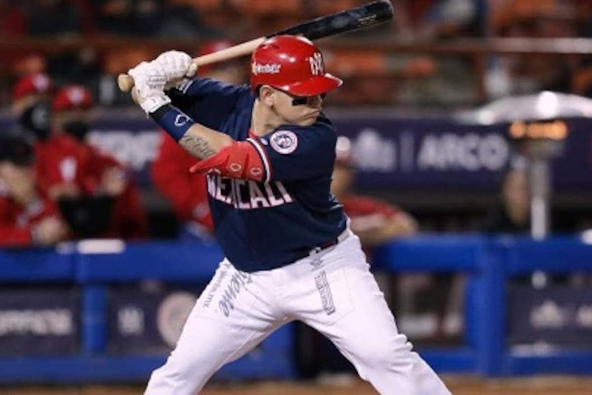 Cachanillas brillan en la pelota invernal