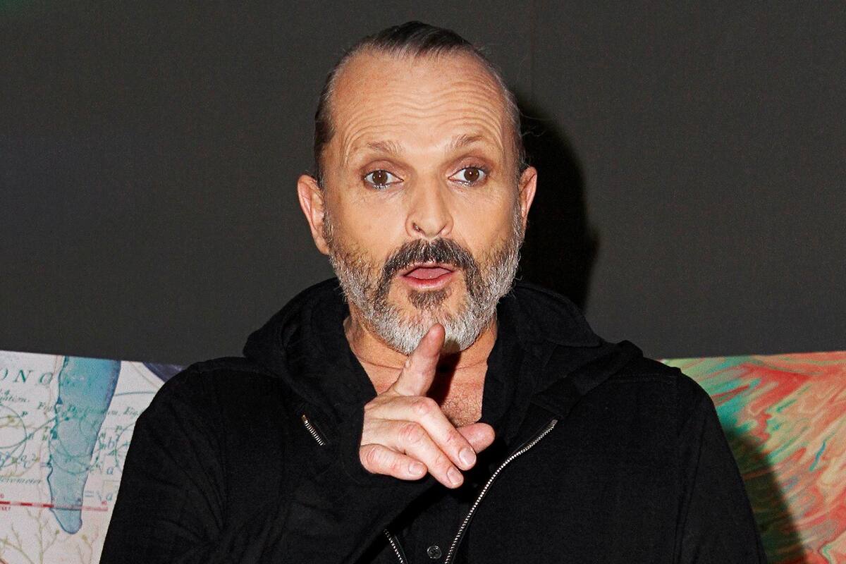 Dice Miguel Bosé que solo usa cubre bocas para no molestar a la gente