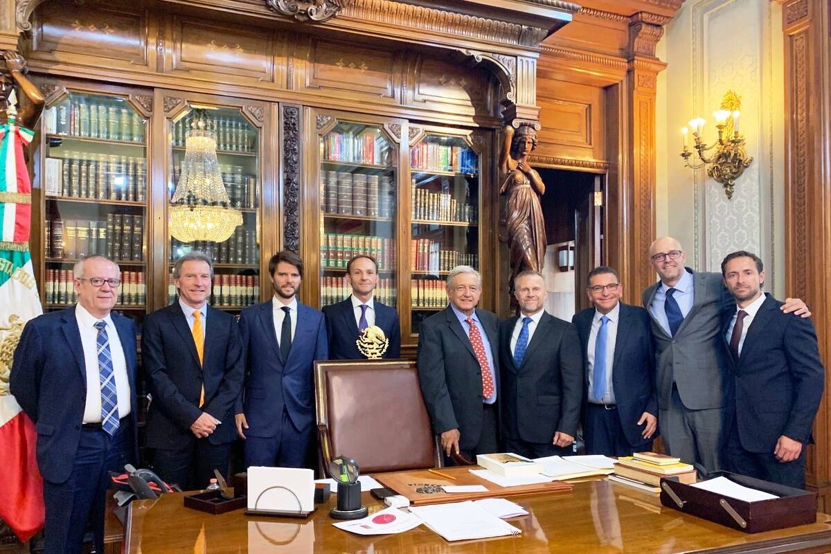 AMLO se reúne con inversionistas de la empresa IKEA