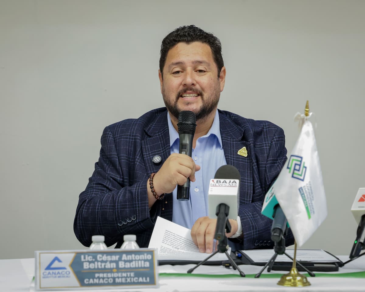 El presidente de la Cámara Nacional de Comercio, Servicios y Turismo (Canaco) Mexicali, César Antonio Beltrán Badilla, explicó que el acuerdo busca ampliar los beneficios para los empresarios afiliados y sus familias.│Foto: Archivo GH