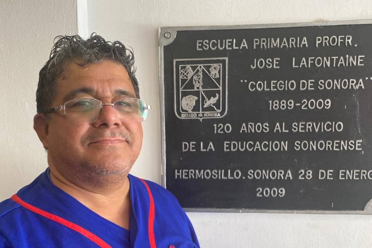 Fue alumno de la Primaria Lafontaine, escuela más antigua de Hermosillo; ahora es maestro