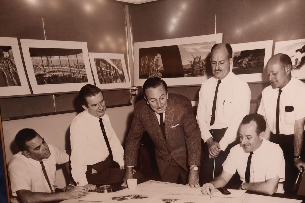 Un viaje inolvidable por la magia, el arte y la historia de Disneyland