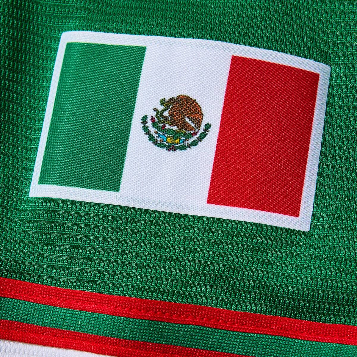 Elementos como la marca Nike en el jersey demuestran que el producto es auténtico. | Foto: Mercado Libre