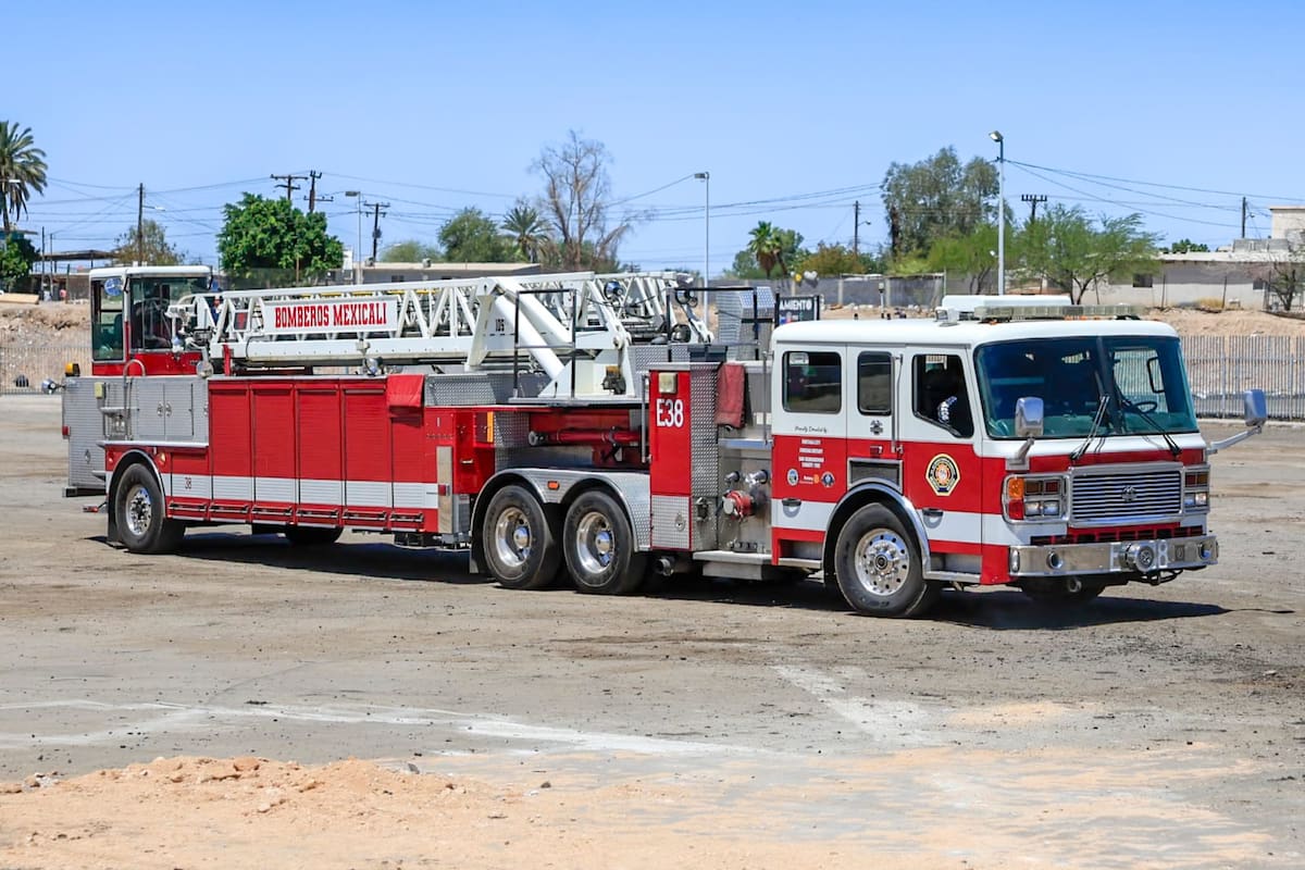 Bomberos de Mexicali alertan: casetas privadas en fraccionamientos retrasan emergencias y pueden poner vidas en riesgo