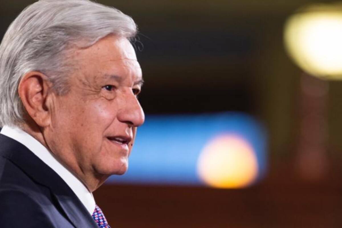 AMLO asegura que hubo "muchísimo robo de carteras" durante marcha a favor del INE