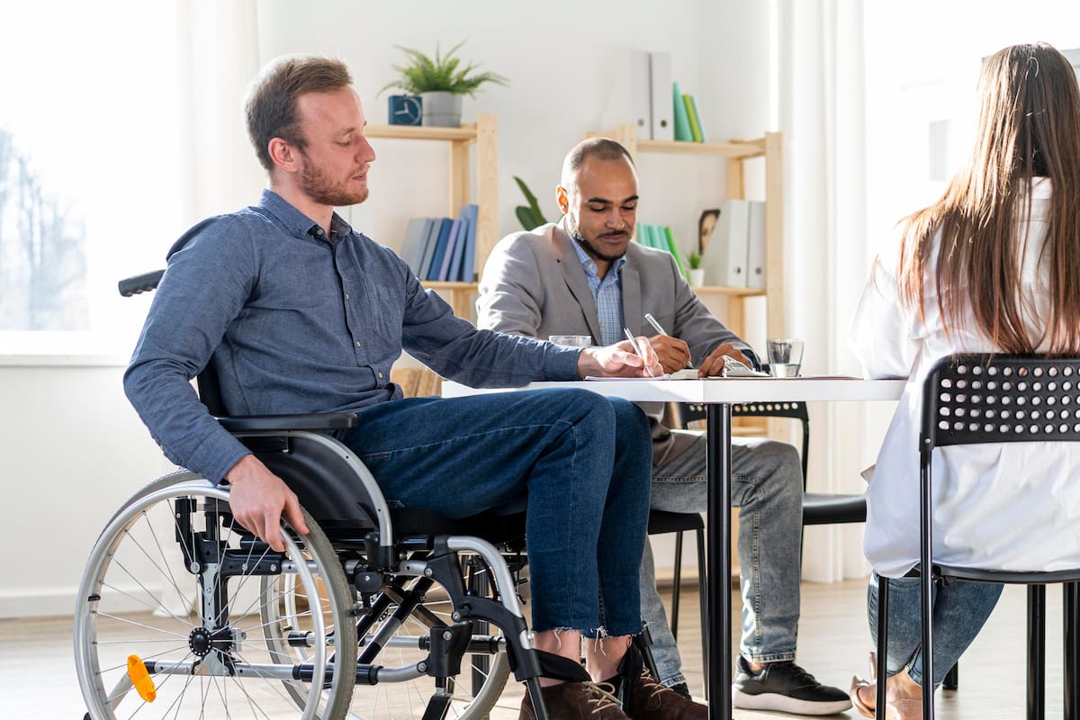 Si eres pensionado por invalidez, el Infonavit te dice cuál es el proceso para retirar tu saldo de la Subcuenta de Vivienda