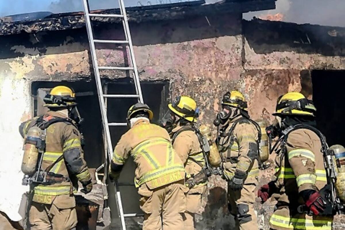 Incendio acaba con una casa en la Prohogar
