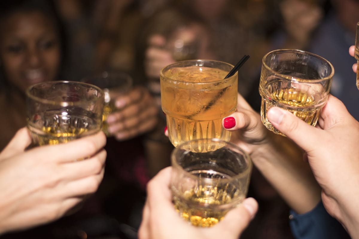 Estos son los efectos positivos que experimenta tu cuerpo al dejar de consumir alcohol