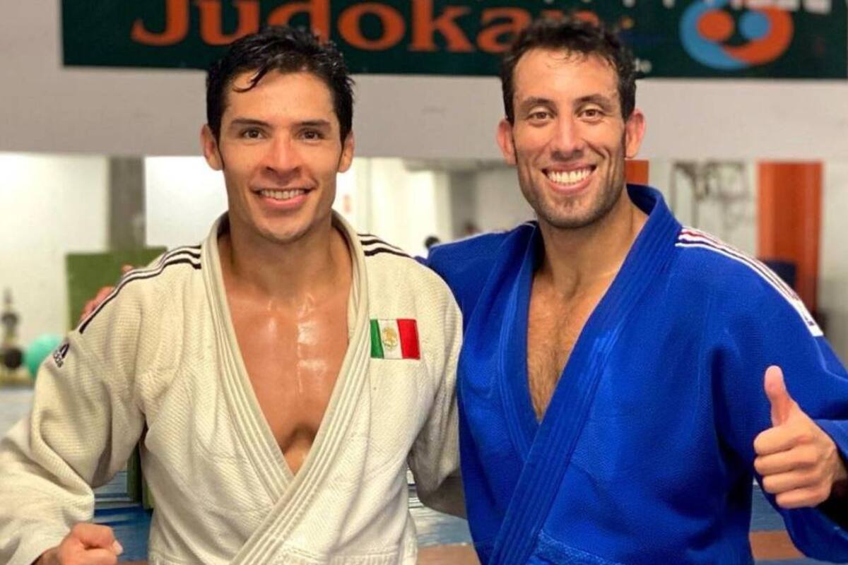 Cantante Crystal acusa a atleta paralímpico mexicano de fingir ser débil visual para recibir apoyos