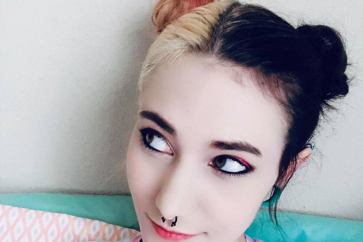 "Están sobrecargados de trabajo y mal pagados”: Renuncia de empleada de Walmart se vuelve viral