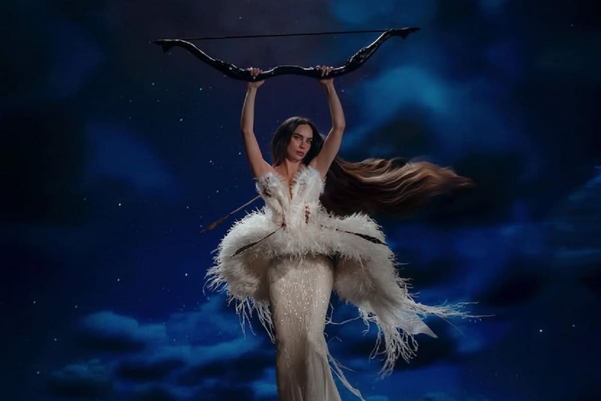 Belinda revela portada de Indómita