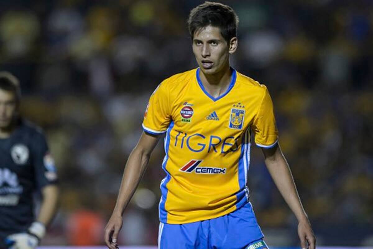 Detalles de sueldo separan a Jurgen Damm de Chivas