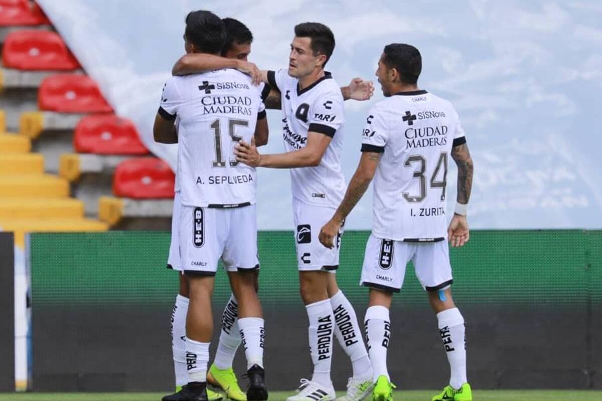 ¡Nadie lo esperaba! Cruz Azul rompe su racha ganadora al caer contra Gallos Blancos