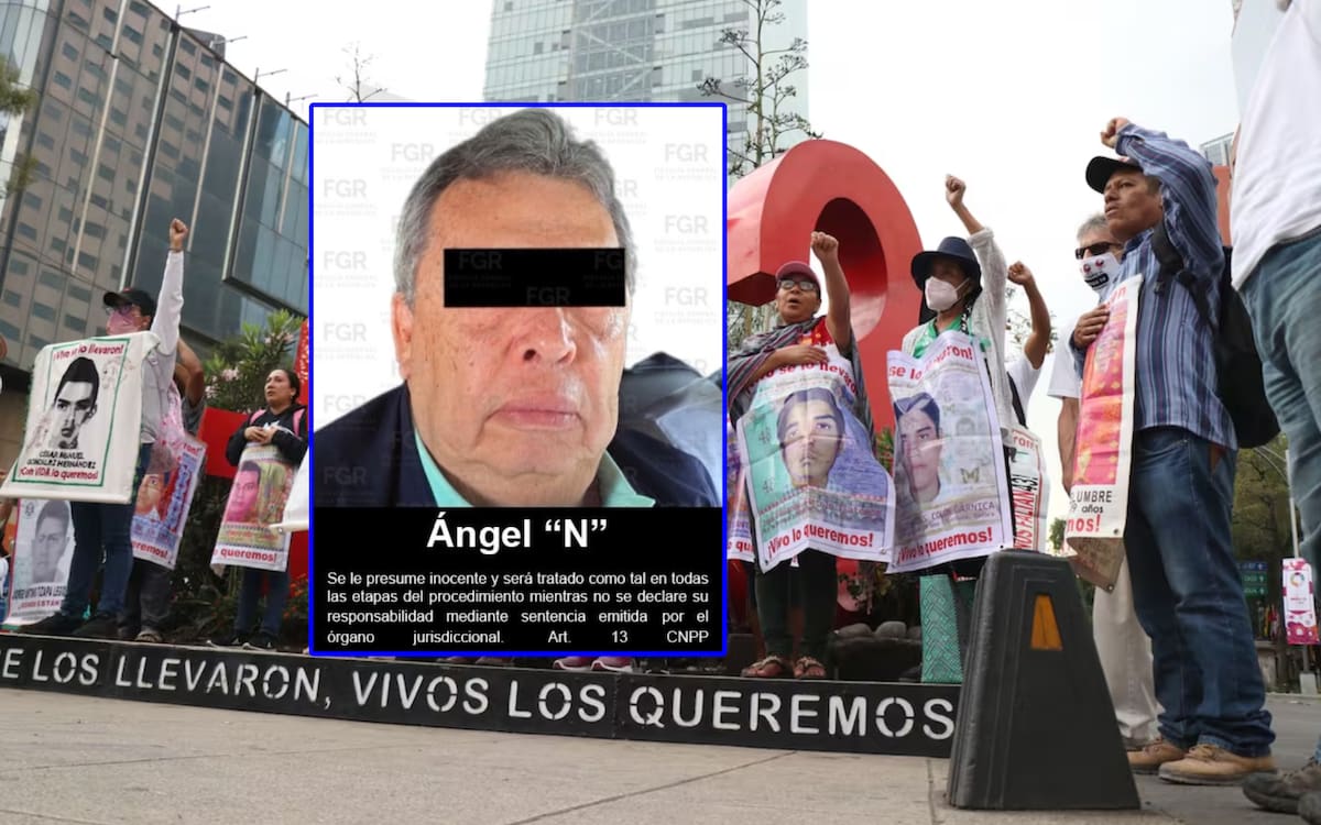 Durante la noche de los ataques y la posterior desaparición de los 43 estudiantes de la Escuela Normal Rural "Raúl Isidro Burgos", Ángel Aguirre Rivero se desempeñaba como gobernador constitucional de la entidad.