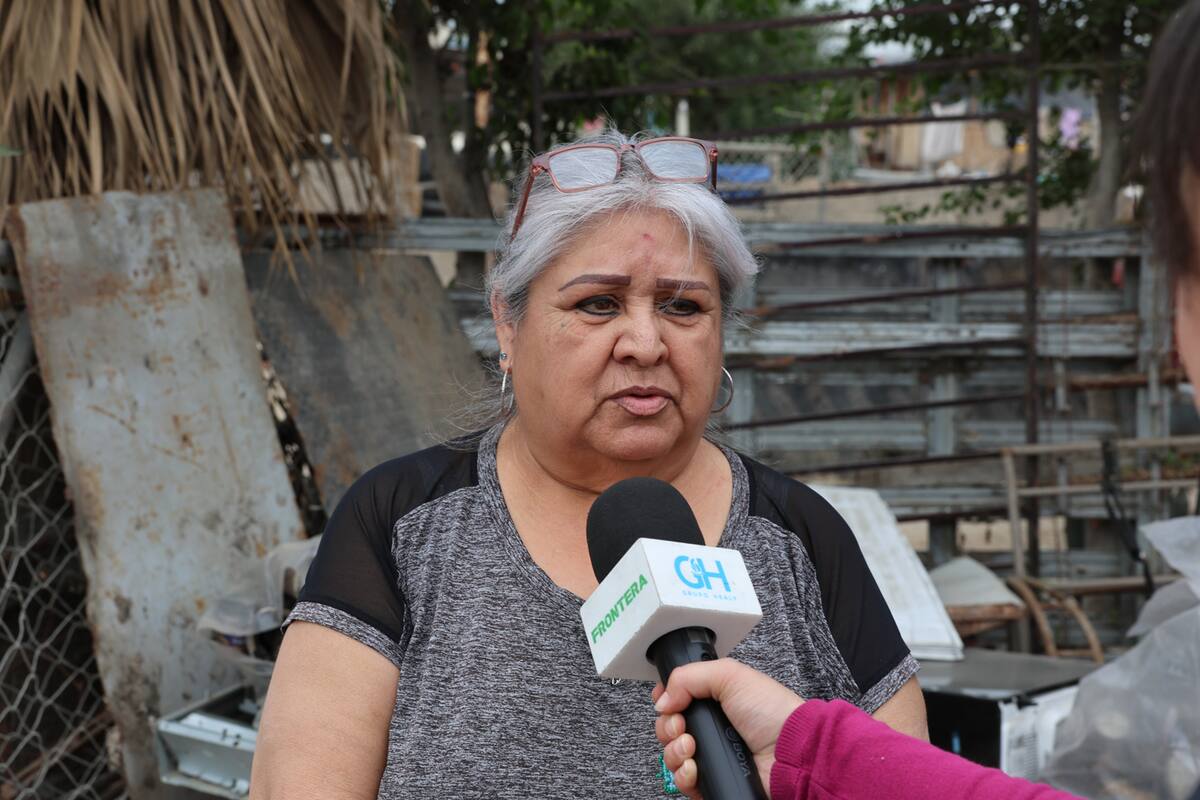 Cobertón 2024: Soportan frío doña Teresa, su hijo y su nieto