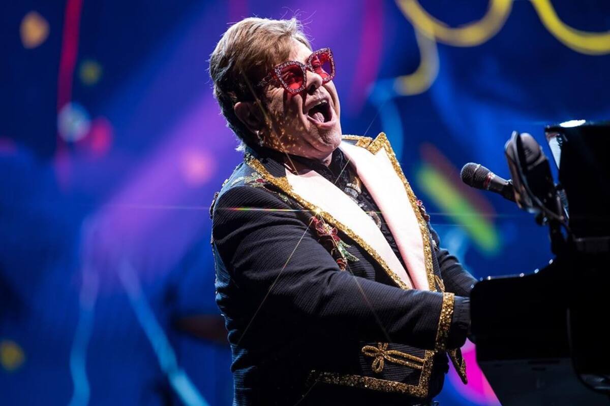 Elton John pide acabar con el estigma a la comunidad LGBTQ+