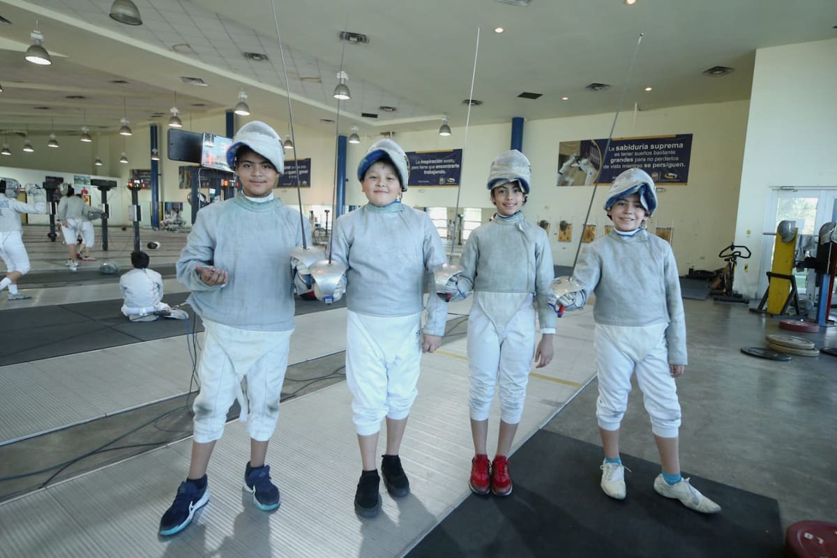 Esgrimistas se preparan para debutar en ON