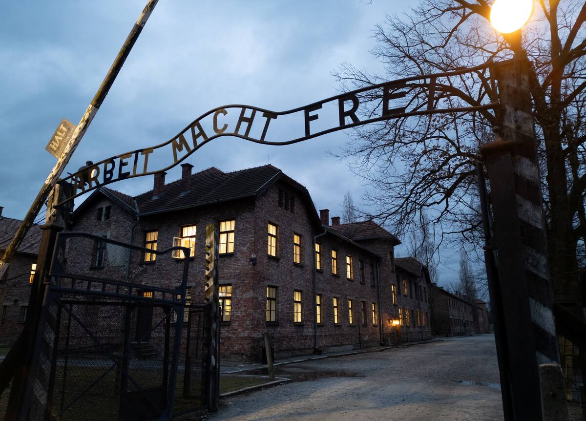 Más de 1,1 millones de personas, en su mayoría judíos, murieron en las cámaras de gas o por hambre, frío y enfermedades en Auschwitz, a donde la mayoría habían sido llevados en vagones de carga, hacinados como ganado. Foto: Reuters