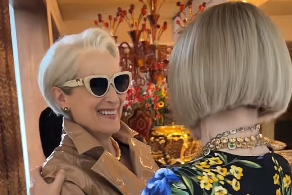 Meryl Streep como Miranda Priestly se cruza con Anna Wintour en la Semana de la Moda de Milán