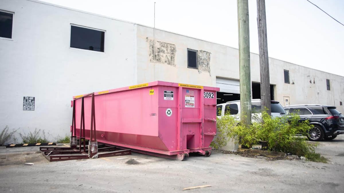 Renta de Contenedores para basura cerca de mí en Miami, FL