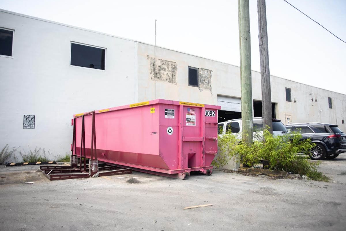 Renta de Contenedores para basura cerca de mí en Miami, FL